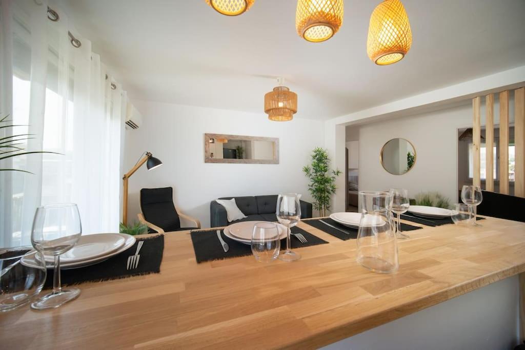 Fully Equipped Apartment With Parking 6 Beds Marsilia Exterior foto